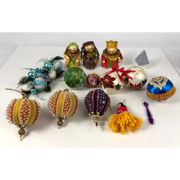 Bulk Lot of 16 Vtg Christmas Ornaments Handcrafted Pushpin Balls Wise Men Set - Picture 12 of 16